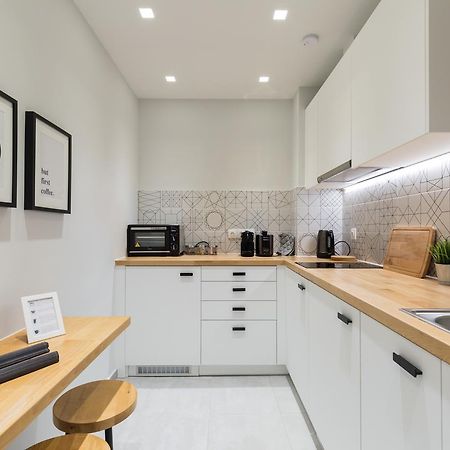 Sleek Flat In Central Syntagma By Upstreet Афины Экстерьер фото